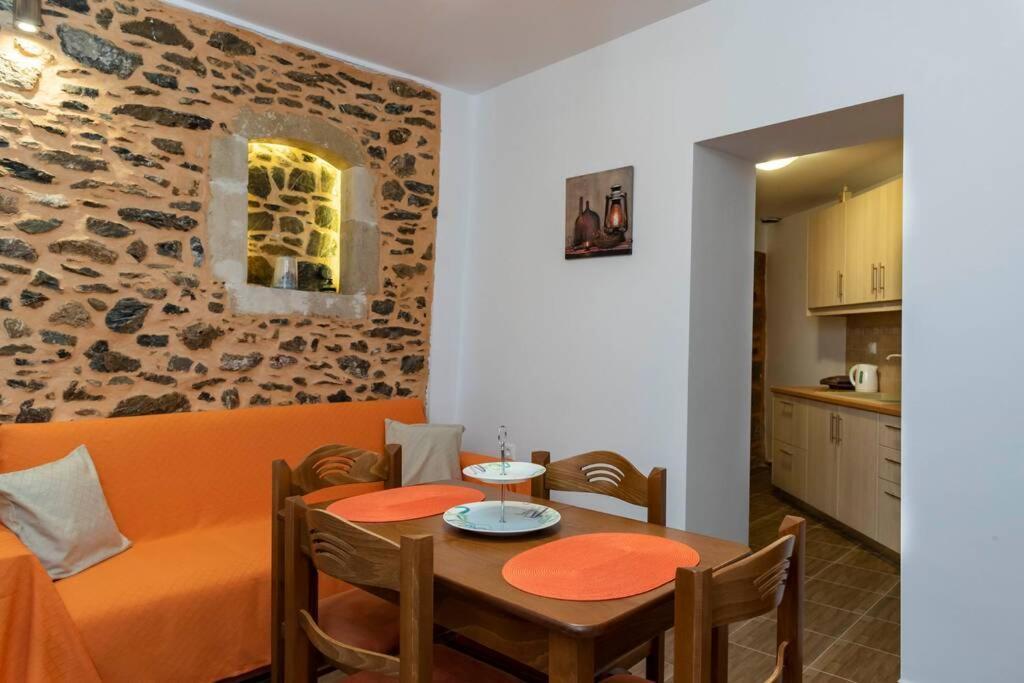 Paraspori Traditional Home With View Dış mekan fotoğraf